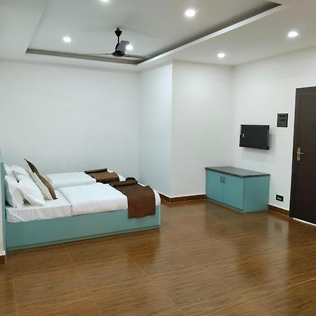 Griha Laxmi Hotel Dibrugarh Dış mekan fotoğraf